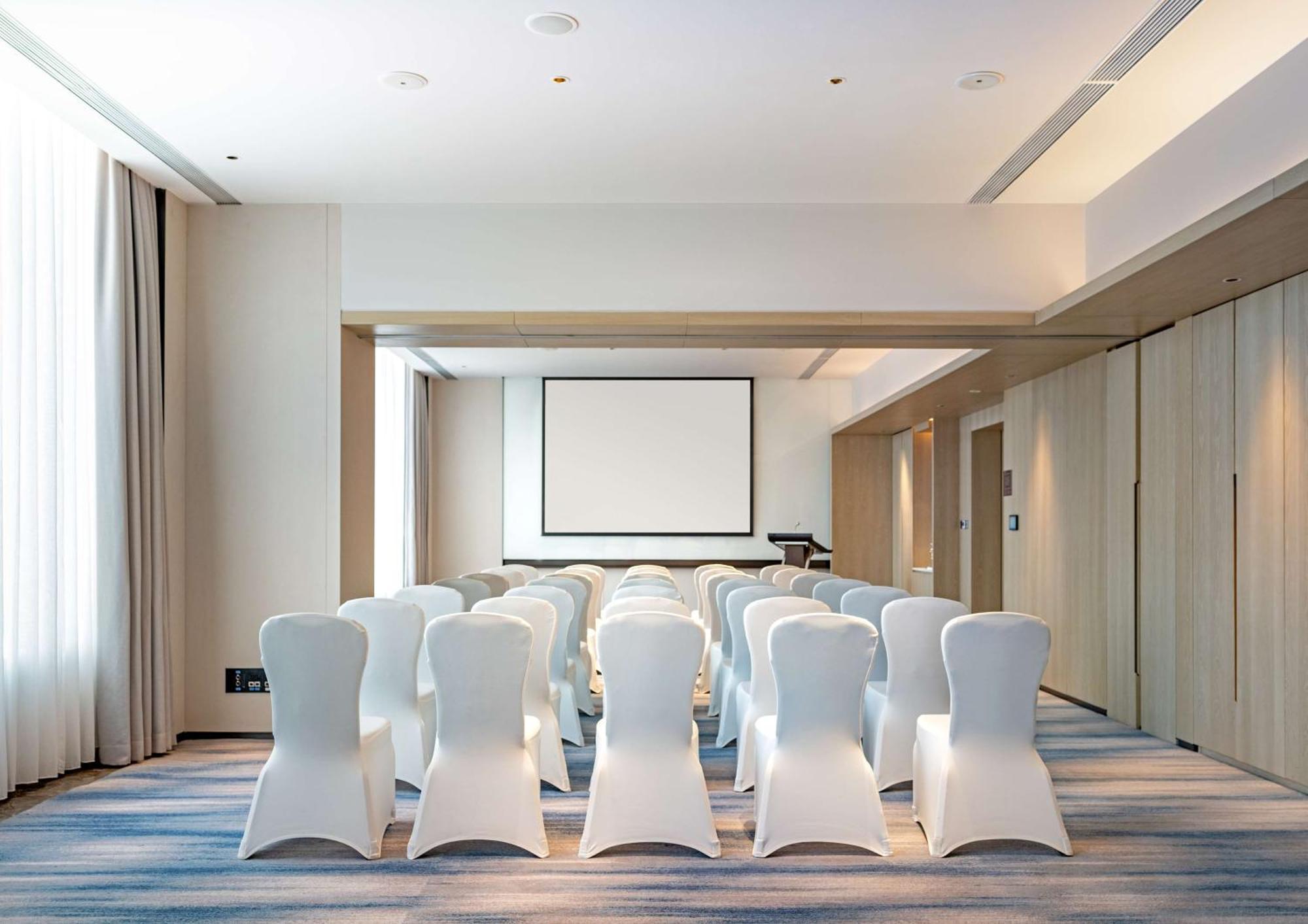 Hilton Garden Inn Shenzhen World Exhibition & Convention Center Exterior photo